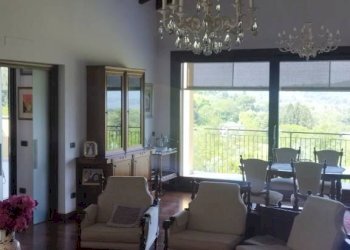 Salone - Villa via Monte Rosa, Buguggiate - foto 29