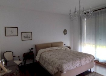 Camera da letto - Villa via Monte Rosa, Buguggiate - foto 34