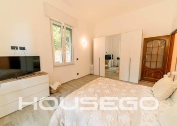 Camera da letto - Three-room apartment via Giacinto Caldesi, 9, Genova (neighborhood Pegli) - photo 12