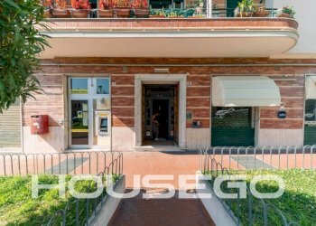 Facciata - Trilocale via Giacinto Caldesi, 9, Genova (zona Pegli) - foto 26