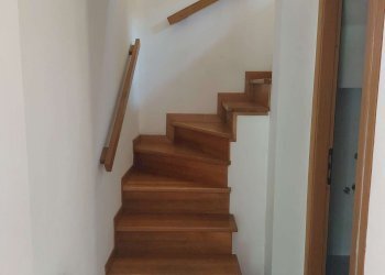 scale interne - Appartamento via Irma Bandiera, Monte San Pietro - foto 14