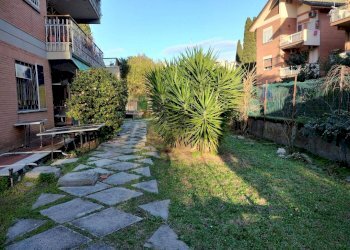 Giardino - Quadrilocale via Filippo Barigioni, Roma (zona Villaggio Azzurro) - foto 3