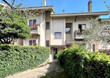Facciata - Terraced Villa via Fusignano, Roma - photo 1