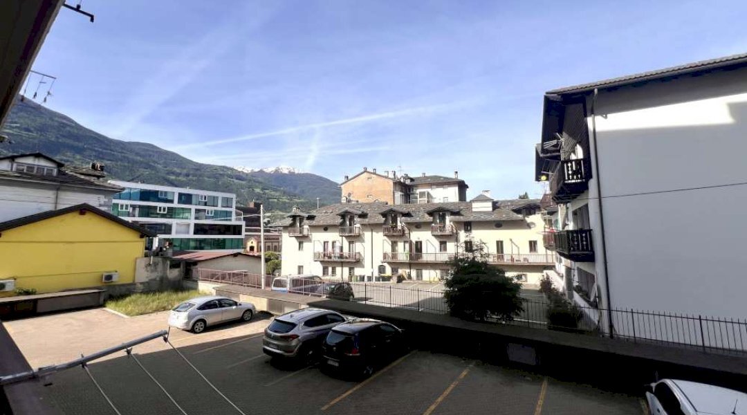 Two-room apartment Via Carrel, Aosta - photo 3