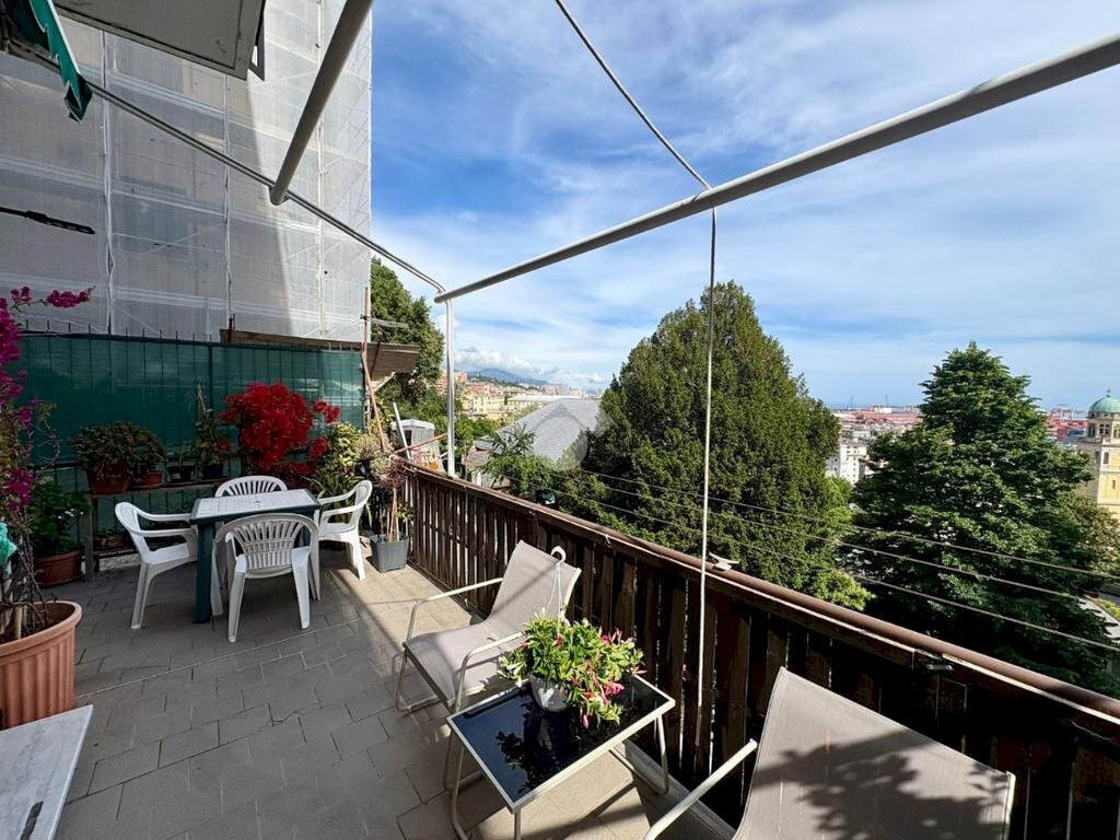 Three-room apartment Via col di lana, Genova (neighborhood Cornigliano) - photo 1