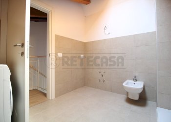 bagno lavanderia piano secondo - Apartment Via Vienna 3, Montebello Vicentino - photo 12