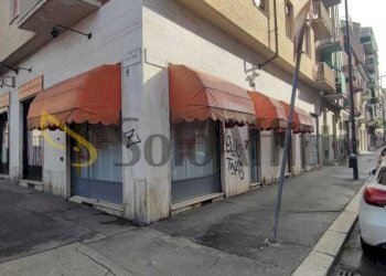 IMG-20241119-WA0017 - Locale Commerciale Via Sette Comuni 43, Torino (zona Mirafiori Sud) - foto 3