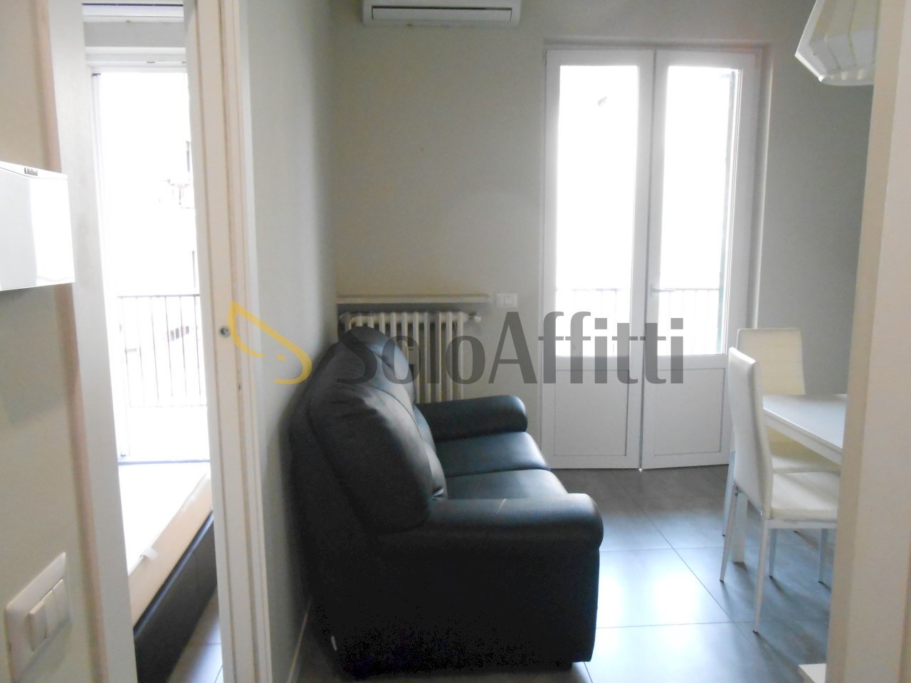 ZONA GIORNO - Two-room apartment Via dei Mille 105, Pavia - photo 3