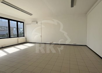 IMG_0509.jpg - Office Via Alfieri Maserati 3, Bologna (neighborhood San Donato) - photo 6