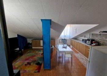 1 (8) - Attic Riccò del Golfo di Spezia - photo 2