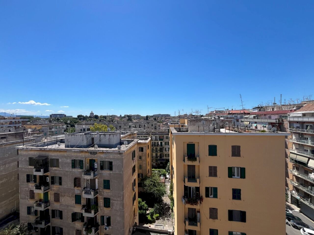 Vista - Quadrilocale Via Caffaro, Roma - foto 1