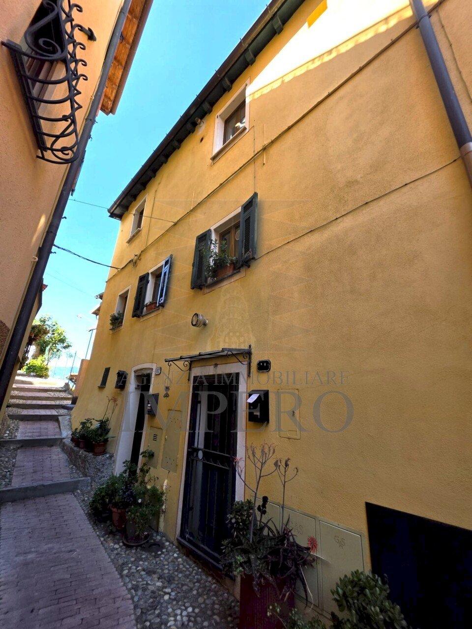 8 - Two-room apartment Salita alle Mura 30, Ventimiglia - photo 1