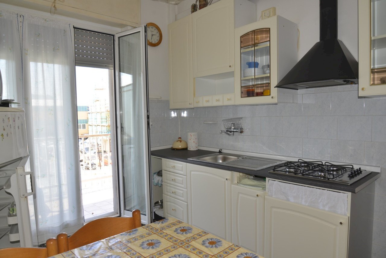 RIF 870-24 - Three-room apartment Via Aurelia 7, Vado Ligure - photo 2