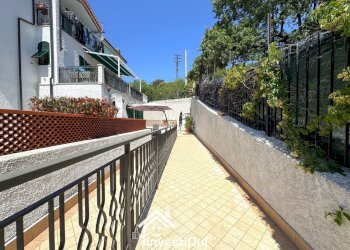 INGRESSO PROPRIETA\' - Two-room apartment Via N. Paganini 46, Pietra Ligure - photo 21