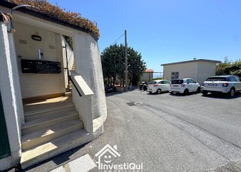 INGRESSO CONDOMINIO - Two-room apartment Via N. Paganini 46, Pietra Ligure - photo 22