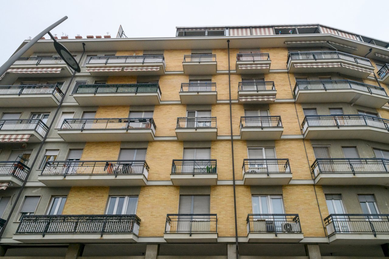_85N8365 - Three-room apartment Via Luigi Cibrario 37, Ciriè - photo 1