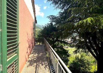giardino - Casa indipendente Via della Casciaia, Vaiano - foto 3