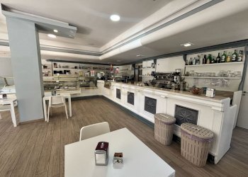 2 - Cafeteria - Cold Bar Viale Zecchino 105, Siracusa - photo 2
