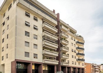FOTO004 - Ufficio Via Adriano Cristofoli 40, Verona (zona Borgo Milano) - foto 1