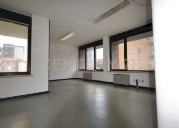 stanza (1).jpg - Ufficio Via Adriano Cristofoli 40, Verona (zona Borgo Milano) - foto 5