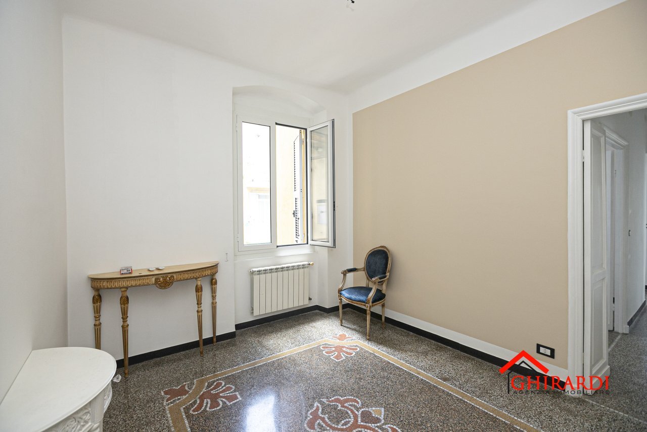 1.1 ingresso.jpg - Appartamento Genova (zona Sestri Ponente) - foto 3
