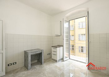 2.1 cucina.jpg - Appartamento Genova (zona Sestri Ponente) - foto 8