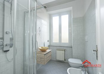 7.0 bagno.jpg - Appartamento Genova (zona Sestri Ponente) - foto 29