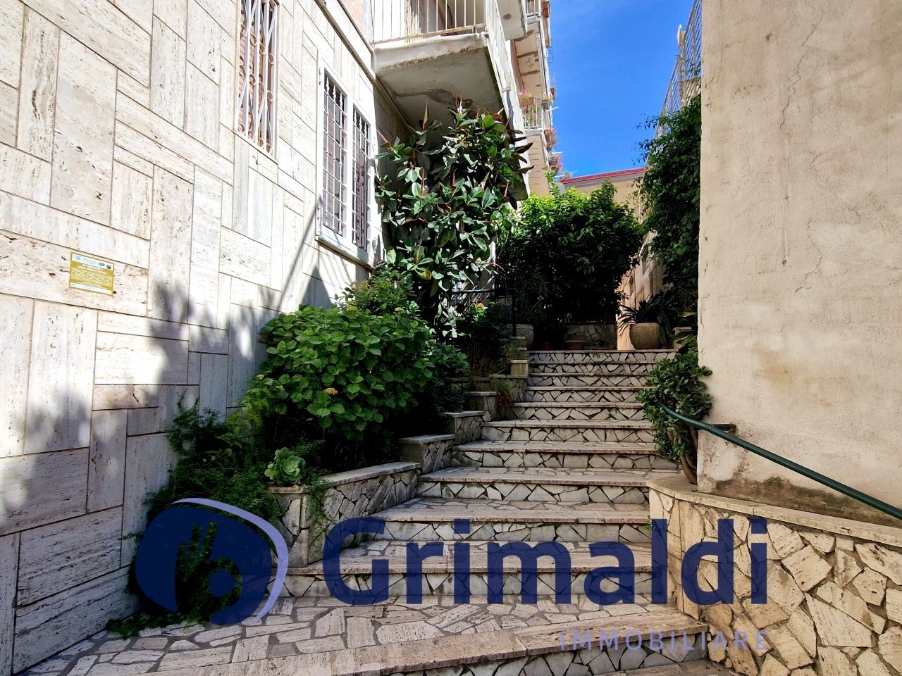 5 - Three-room apartment Salita Cacciottoli 53, Napoli (neighborhood Vomero) - photo 2
