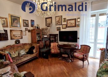 12 - Three-room apartment Salita Cacciottoli 53, Napoli (neighborhood Vomero) - photo 4