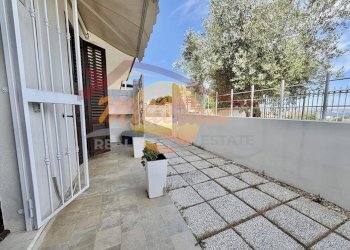 a8501dc0-c9b0-4295-8af6-1e2bf63b5a58 - Appartamento Via Avola, Siracusa - foto 2