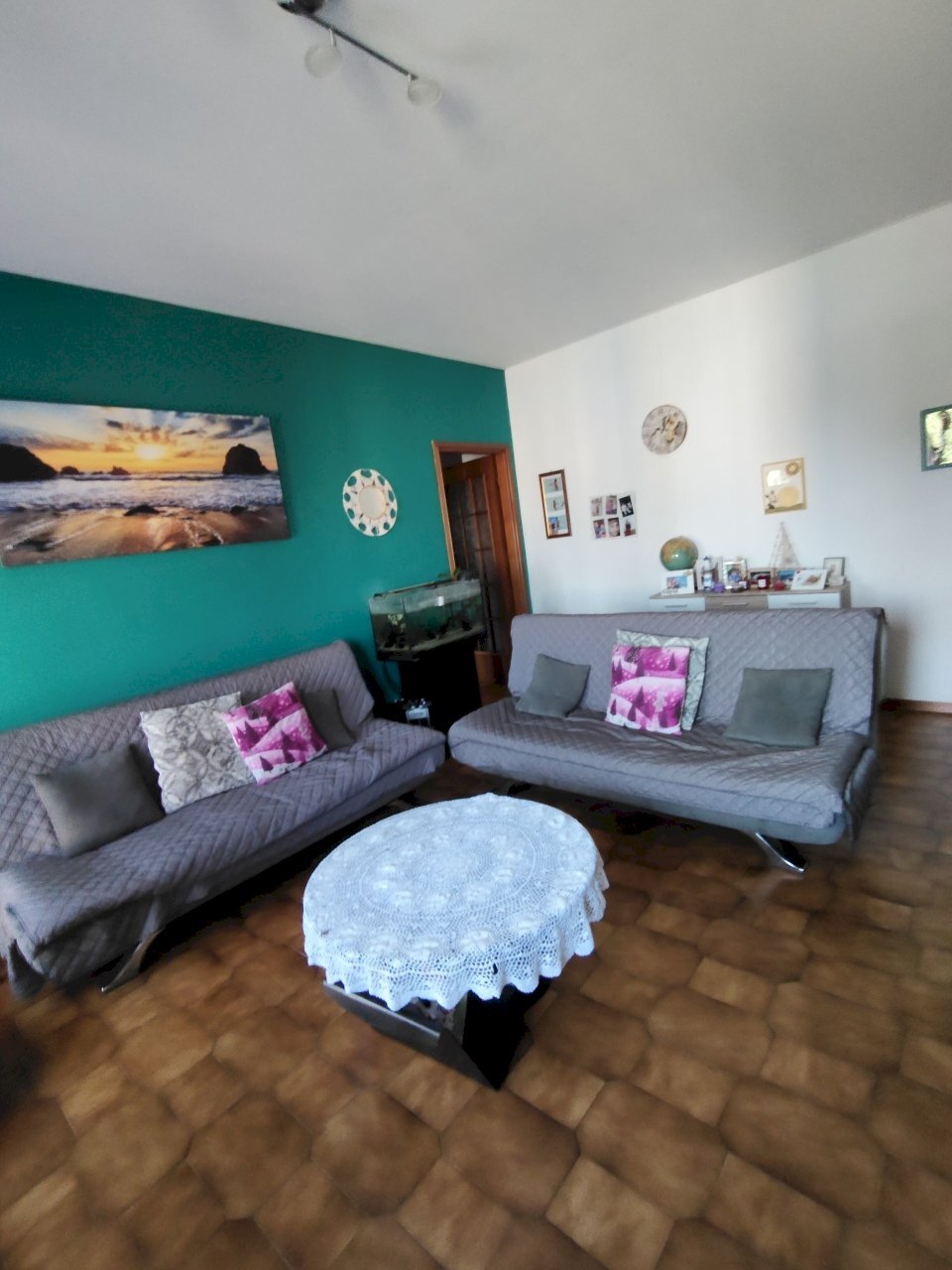 soggiorno - Appartamento Via Luigi Einaudi, Castel San Giovanni - foto 2