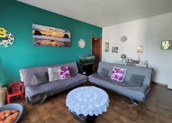 soggiorno - Appartamento Via Luigi Einaudi, Castel San Giovanni - foto 1