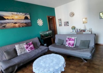 soggiorno - Appartamento Via Luigi Einaudi, Castel San Giovanni - foto 2