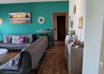 soggiorno - Appartamento Via Luigi Einaudi, Castel San Giovanni - foto 5