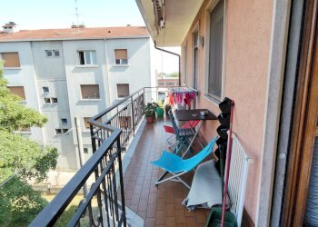 balcone - Appartamento Via Luigi Einaudi, Castel San Giovanni - foto 8