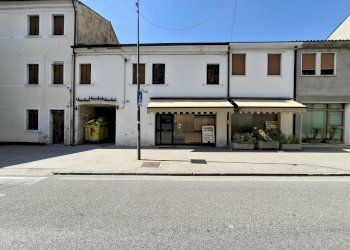 20260525_161110 - Appartamento Via Umberto Iº 80, Costa di Rovigo - foto 2