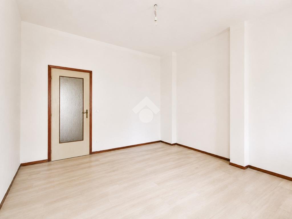 Three-room apartment Via Budapest, Parma (neighborhood San Lazzaro) - photo 2