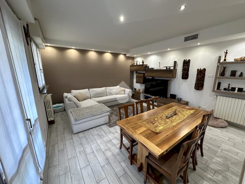 Four-room apartment Via Giuseppe Saragat, Settala - photo 2
