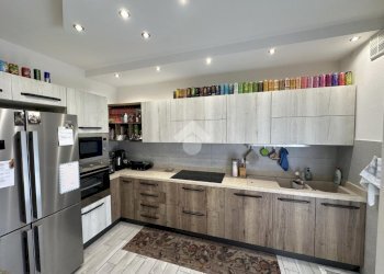 Four-room apartment Via Giuseppe Saragat, Settala - photo 5