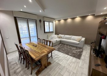 Four-room apartment Via Giuseppe Saragat, Settala - photo 9