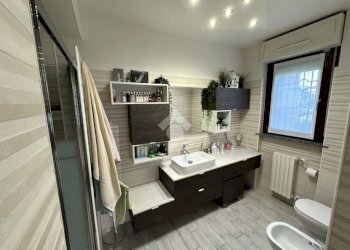 Four-room apartment Via Giuseppe Saragat, Settala - photo 43