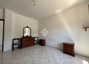 Three-room apartment Via Orti, Chivasso - photo 8