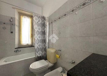 Three-room apartment Via Orti, Chivasso - photo 18