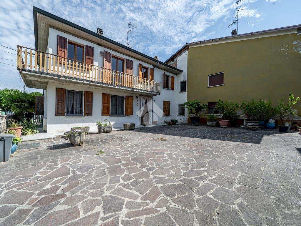 Semi-detached house via Matteotti, Campegine - photo 1