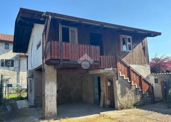 Casa indipendente Via santissima trinita', Varallo Pombia - foto 2
