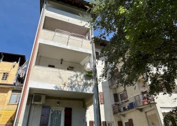Three-room apartment Via giuseppe garibaldi, Castelletto Sopra Ticino - photo 32