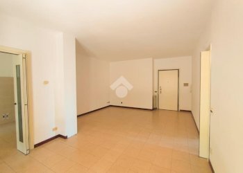 Four-room apartment Via II giugno, Volpedo - photo 8
