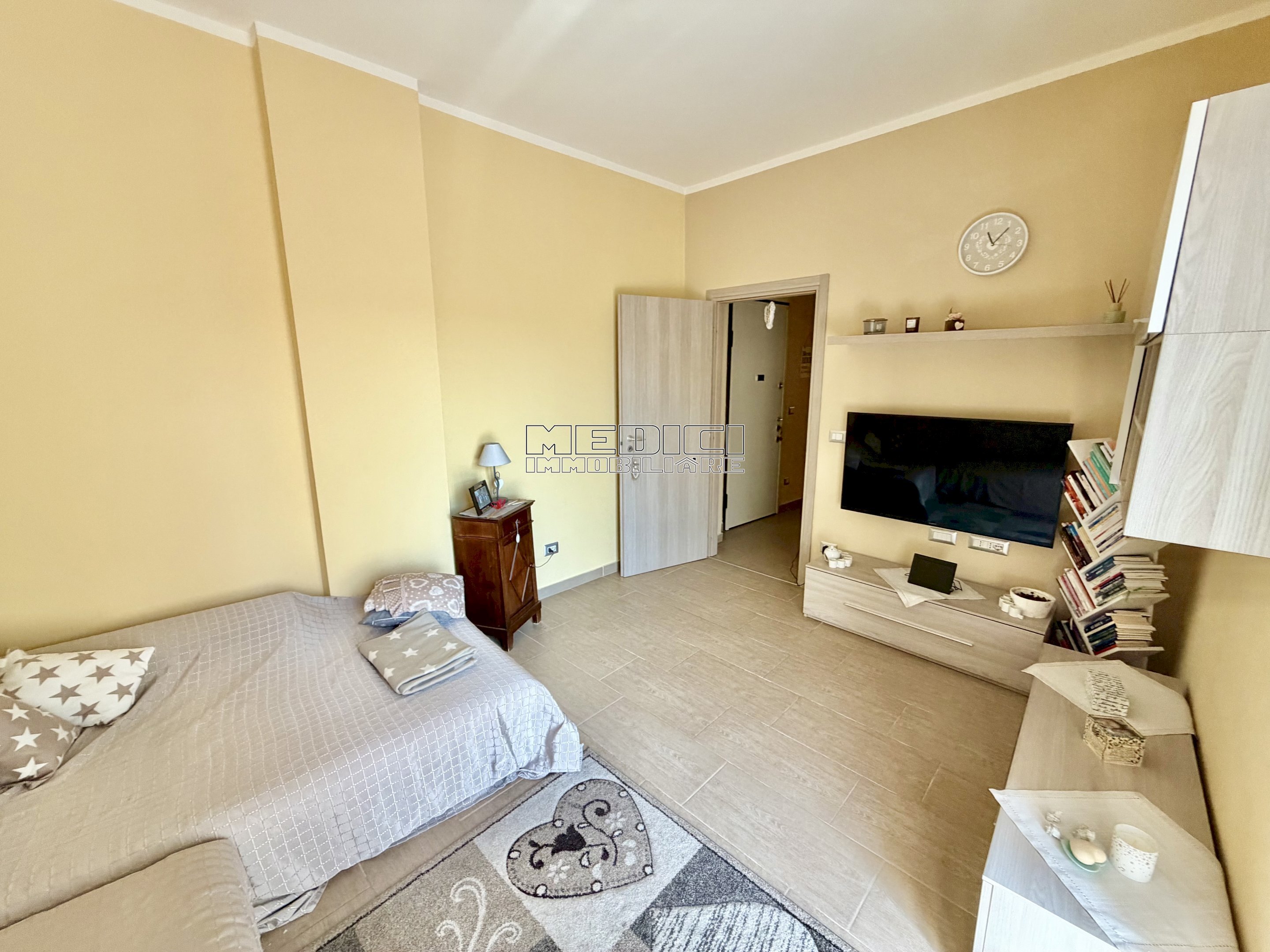 Salotto - Trilocale via Francesco Petrarca, 26, Asti - foto 2