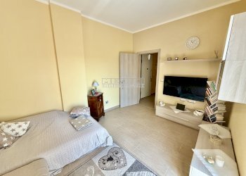 Salotto - Trilocale via Francesco Petrarca, 26, Asti - foto 2
