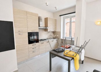 Two-room apartment Via Umberto I, Bra - photo 3